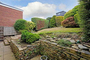 Barnfield Close Crosspool